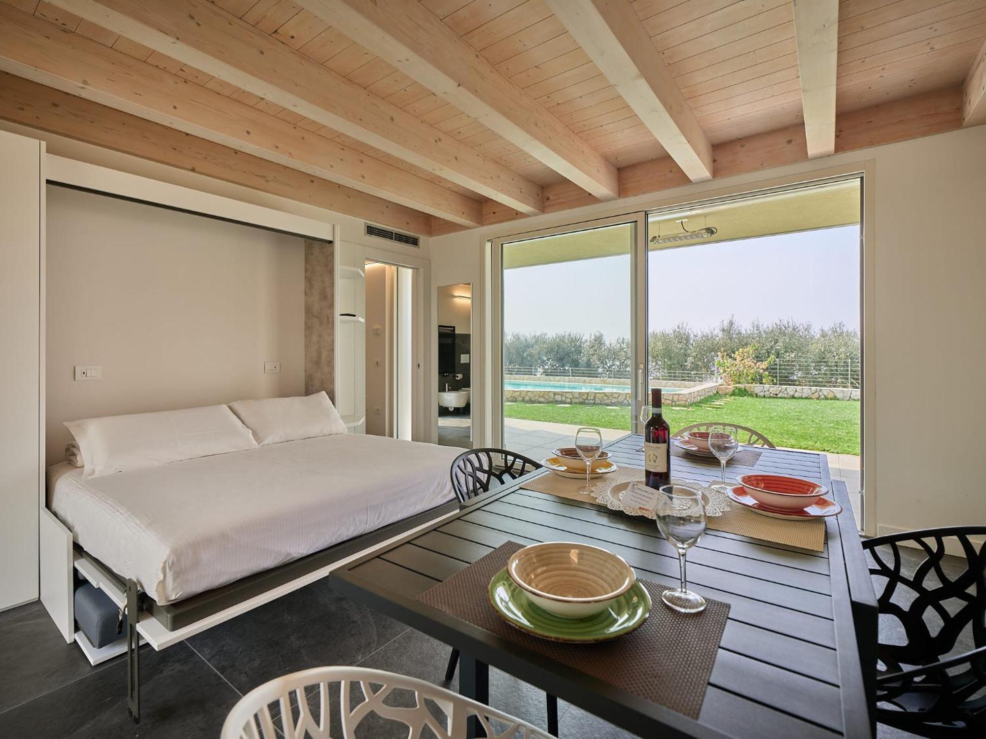 Villa Sunny Lake Suites Bardolino Exterior foto