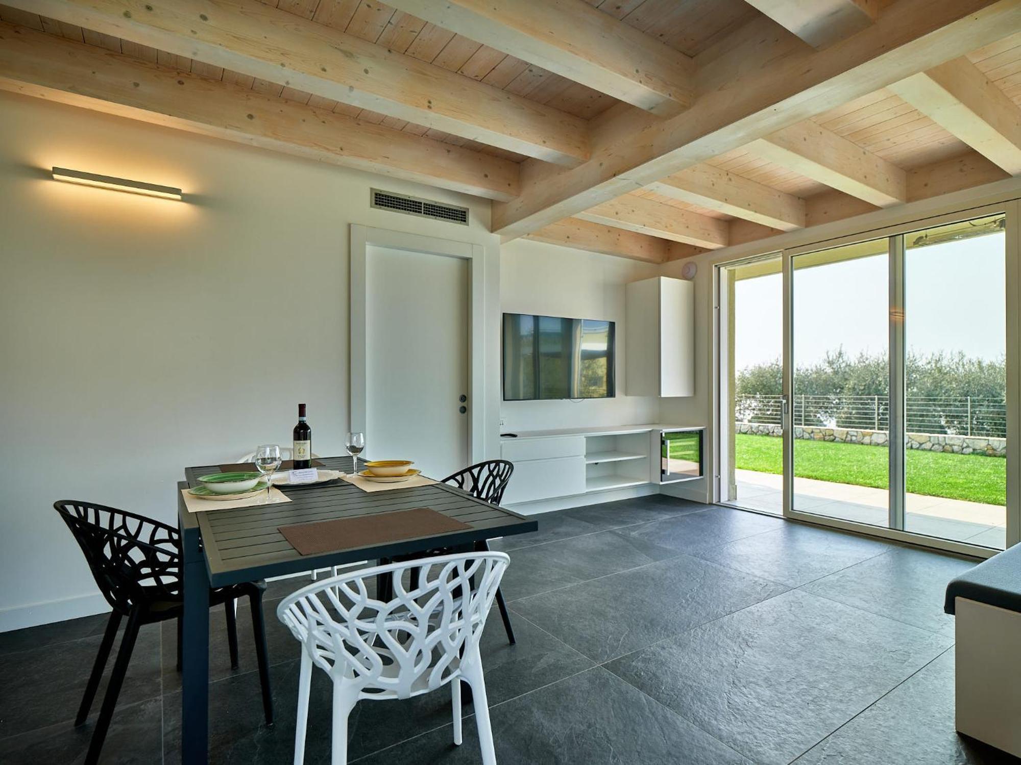 Villa Sunny Lake Suites Bardolino Exterior foto