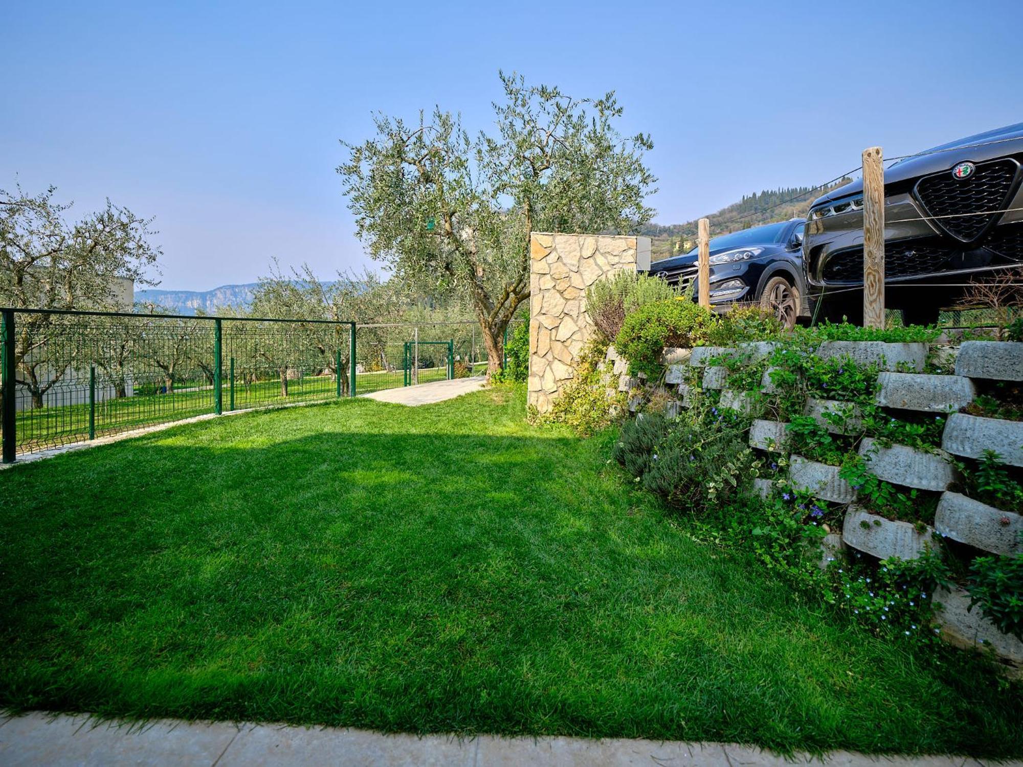 Villa Sunny Lake Suites Bardolino Exterior foto